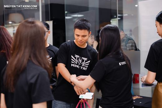 PHE03594.jpg
